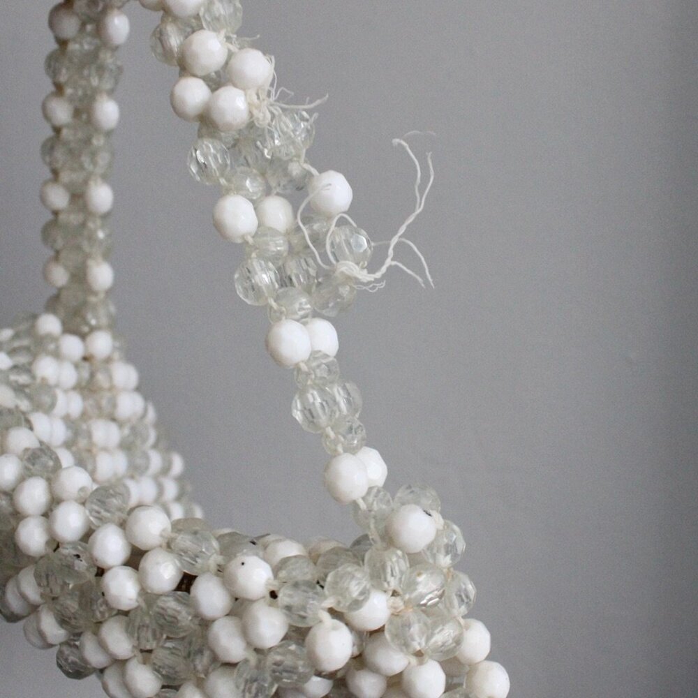 Vintage 1960s Clear & White Plastic Beaded Evening Party Handbag Purse - Picture 4 of 5